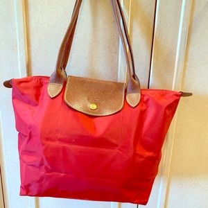 Longchamp medium nylon le pilage tote